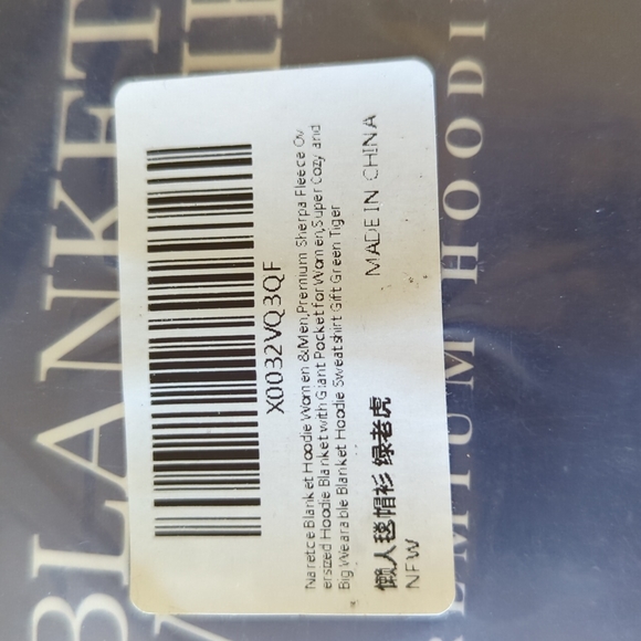 Adorable Blanket Sweater - Picture 2 of 3